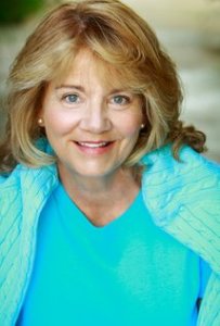 MV5BMTUzNzM3MjA3OV5BMl5BanBnXkFtZTcwOTE3ODc1MQ@@._V1_UX214_CR0,0,214,317_AL_